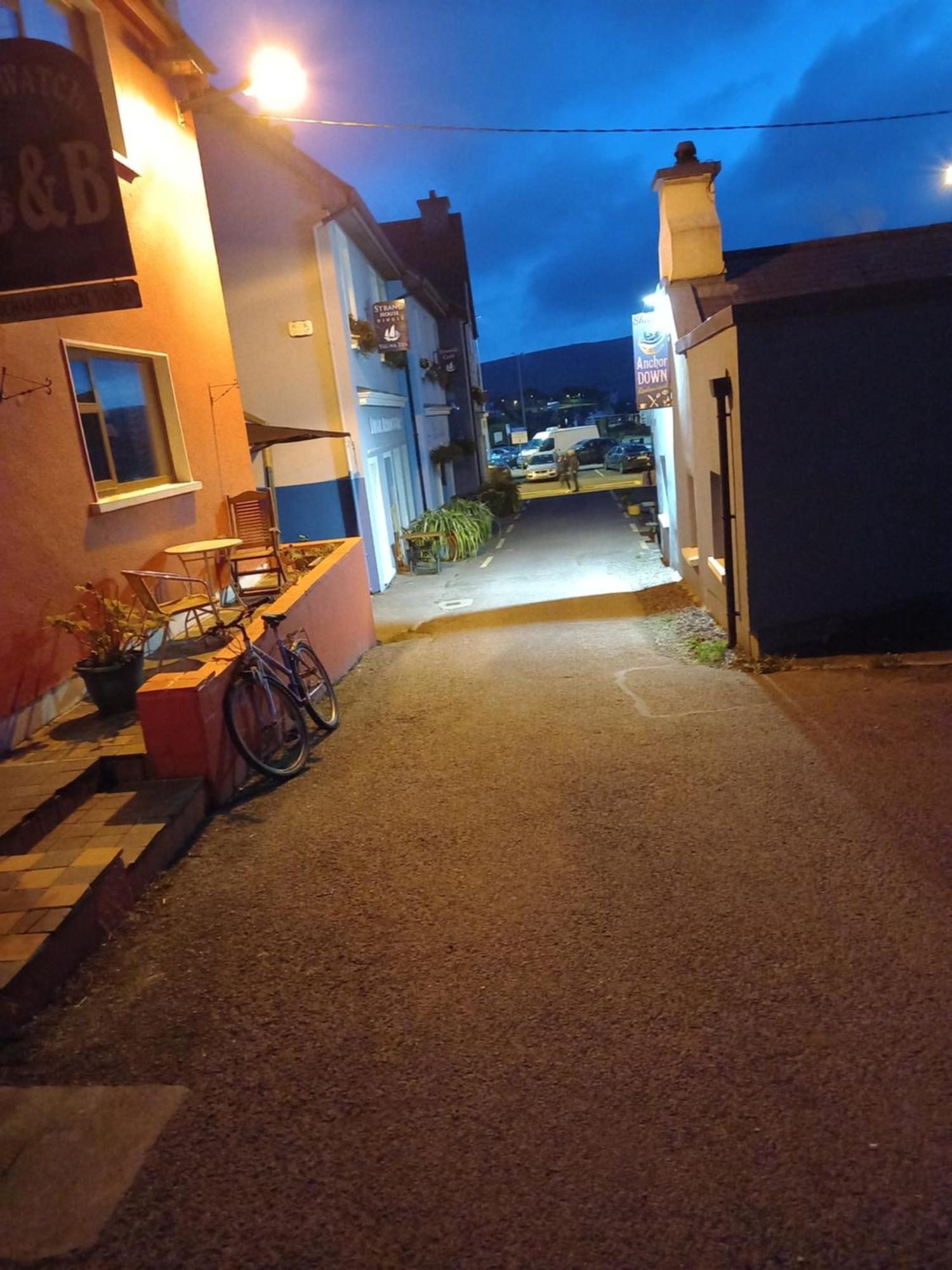 Baywatch Inn Dingle Exterior foto